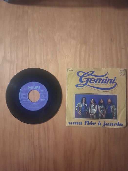 Single dos "Gemini" em vinil raro de 1977