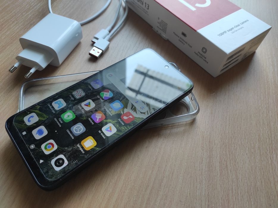 Xiaomi Redmi 13 12GB RAM/ 256GB ROM, ładowany co 3 lub 4 dni