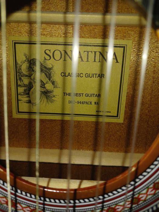 Guitarra Sonatina *nunca usada*
