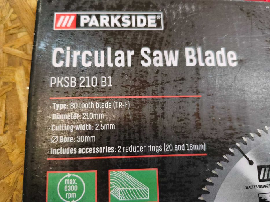Pilarka ukosowa Parkside PKS 1500 B3, 1500W + TARCZE