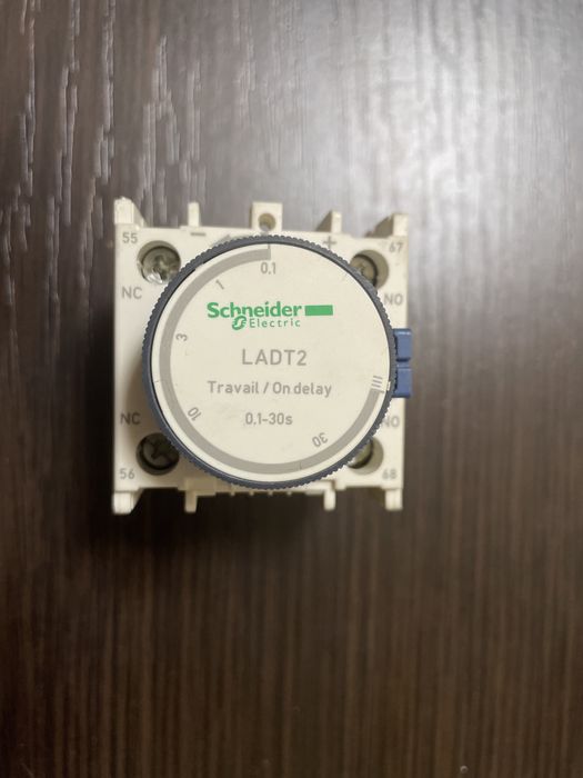 LADT2 Дополнительный контакт временной задержки на включение 1..30 сек