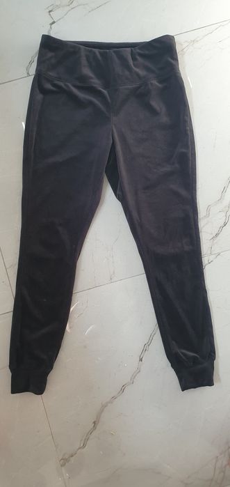 Welurowe spodnie dresowe M/L