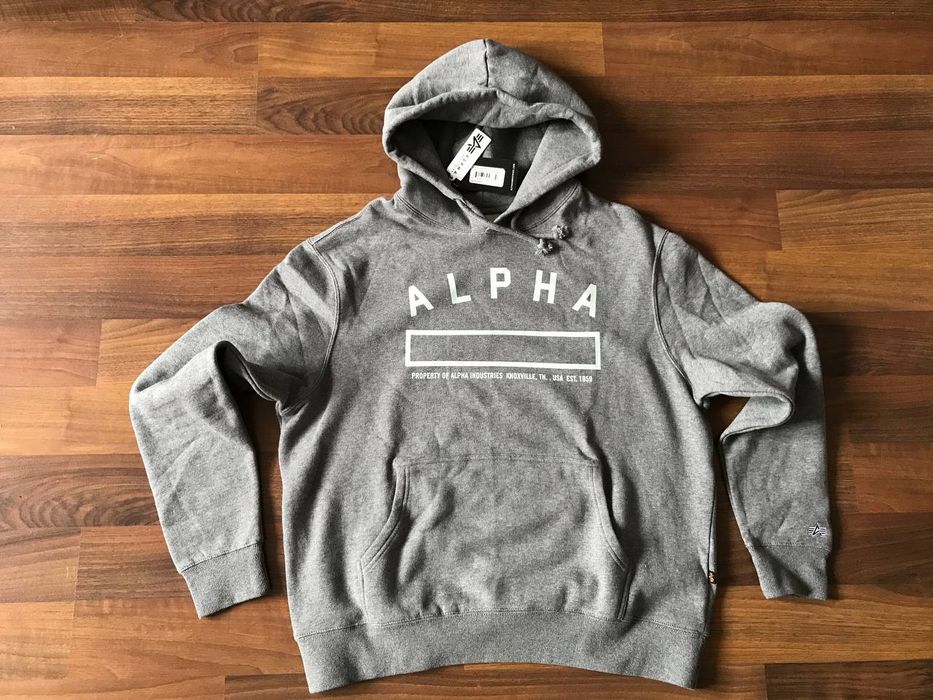 Alpha Industries (S)