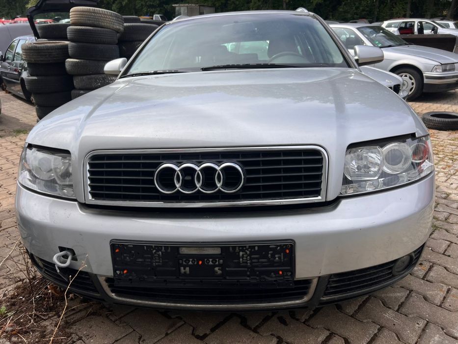 Audi A4 B6 Фари, Бампер 8E0941004F  8E0941003F