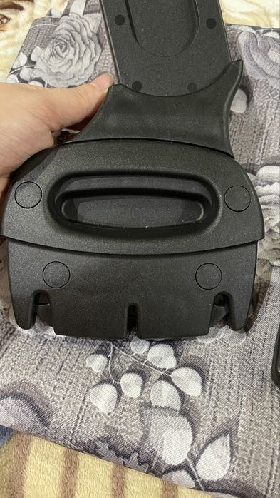 Адаптери для автокрісла