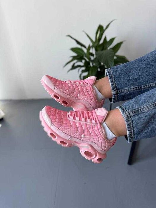 Кроссовки Женские Nike Air Max Plus TN Ultra Pink/Жіночі Кросівки