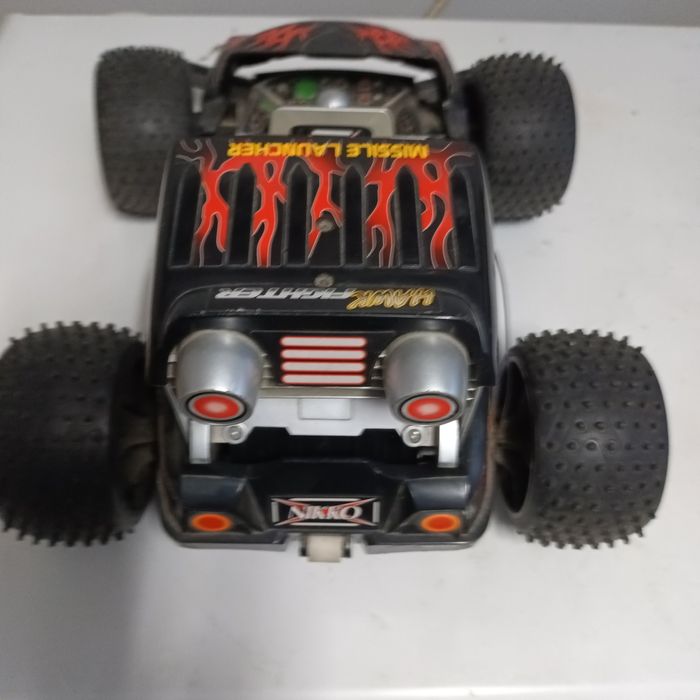 Carro telecomandado da NIKKO
