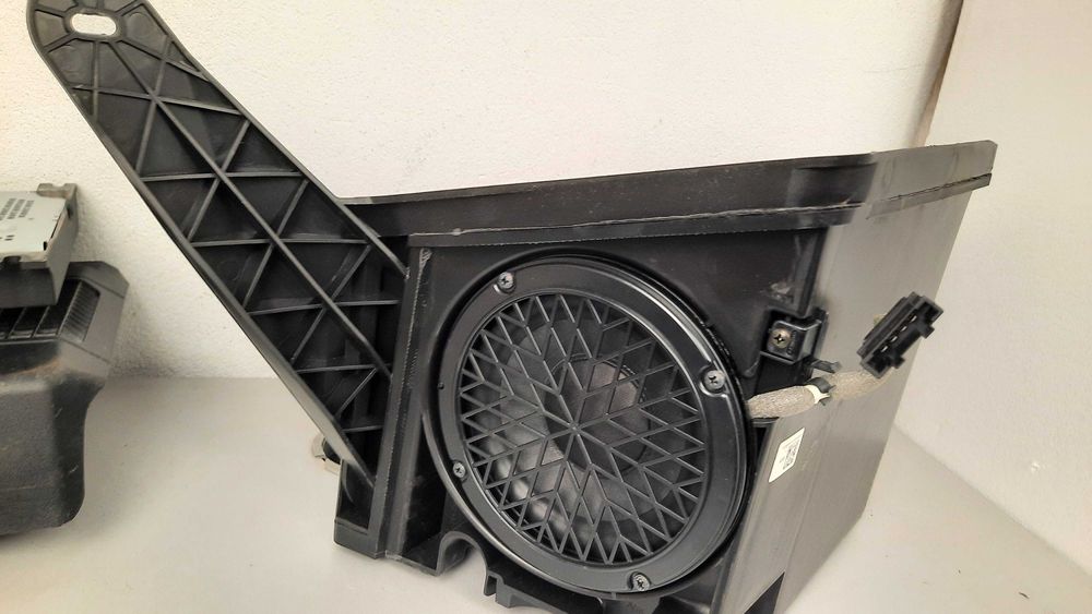 Комплект акустики CANTON Шкода Октавія А7 Суперб Octavia Superb