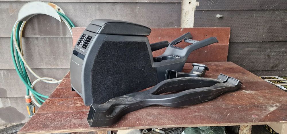 PODŁOKIETNIK SKÓRA SKODA OCTAVIA II Lift Kompletny