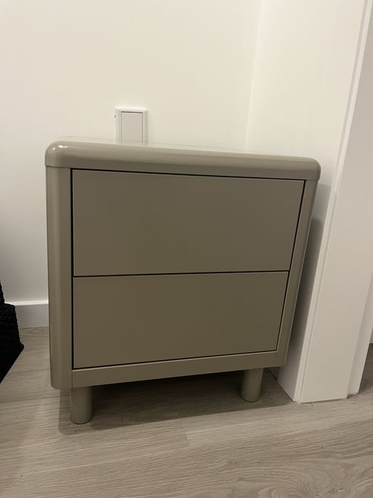 Mesa cabeceira michigan sklum