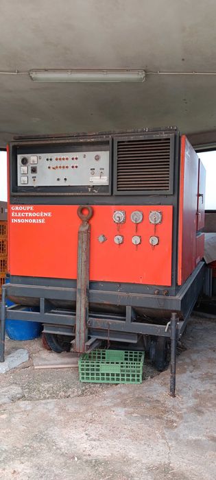 Gerador industrial de. 73ka.