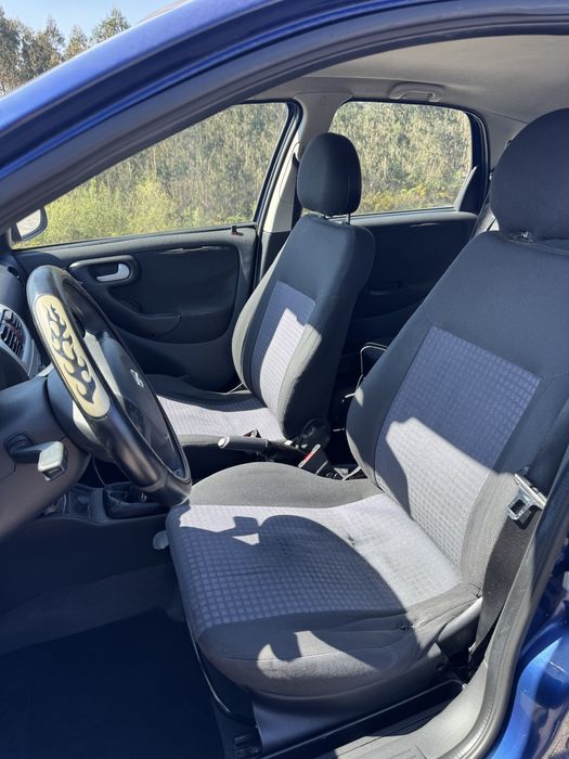 Opel Corsa C 1.3 cdti 2005 muito bom estado