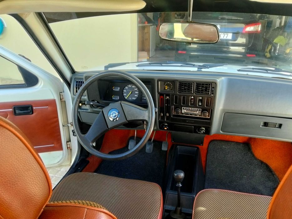 Opel Kadett ,1.3 deluxe