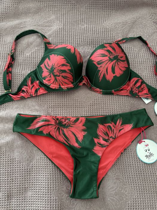 Flirt and Tan купальник новый