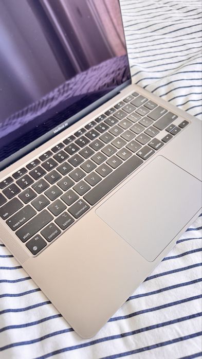 Macbook Air M1 2020