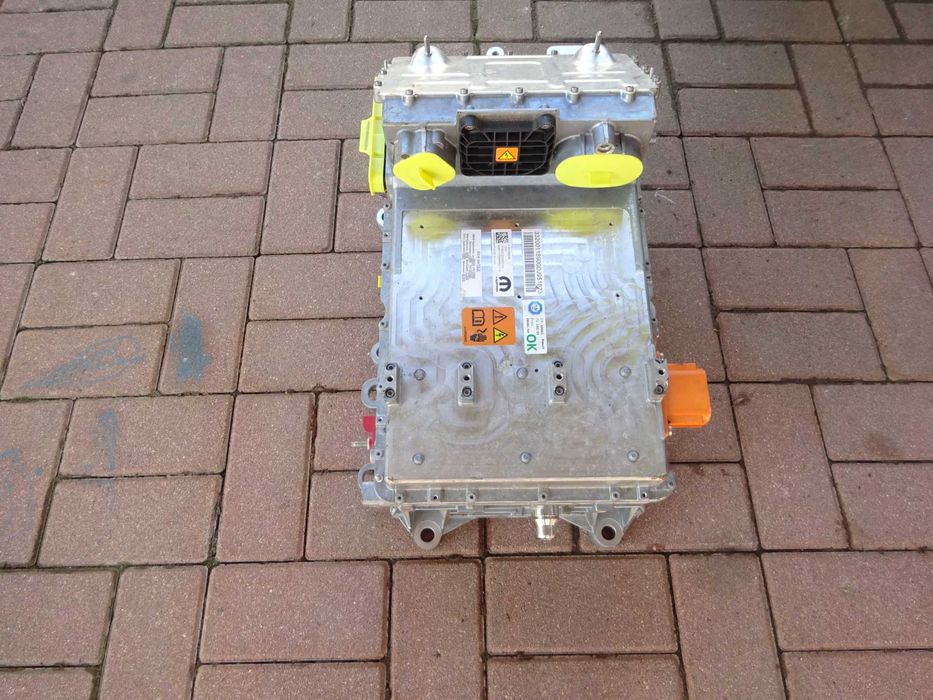 Falownik inwerter przetwornica Fiat 500E MODUŁ ŁADOWARKA P46356039