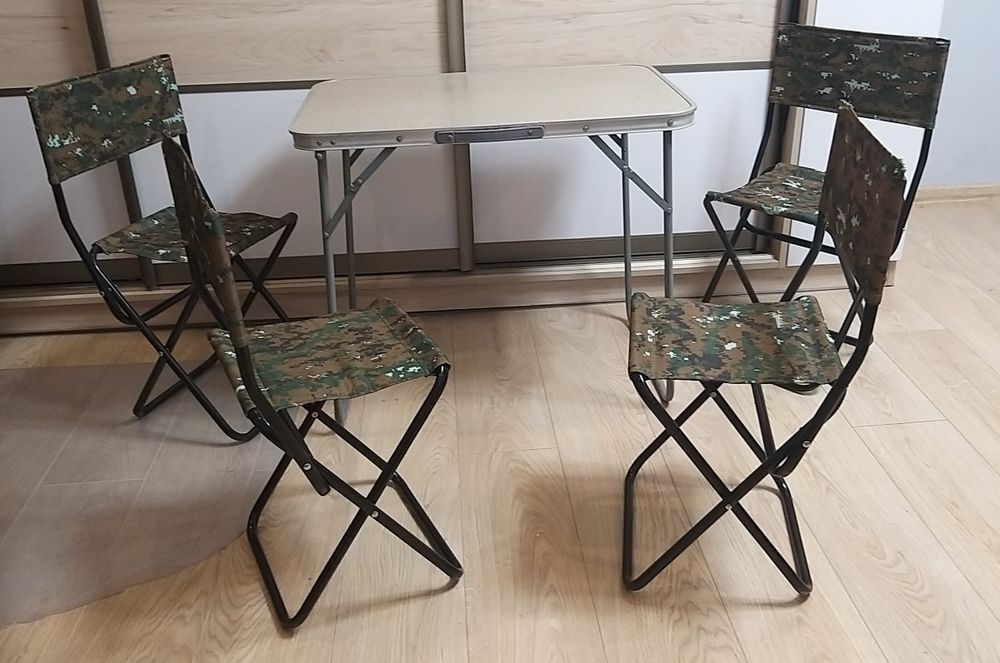 Складаний столик для  пікніка та риболовлі + 4 шт. розкладн. стільців