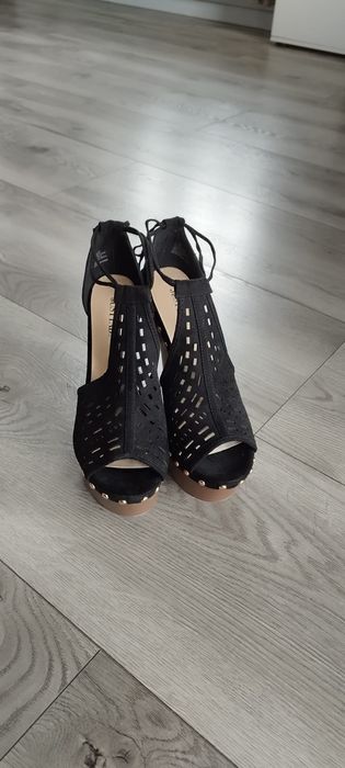 R.40 justFab czarne damskie buty sandały na koturnie