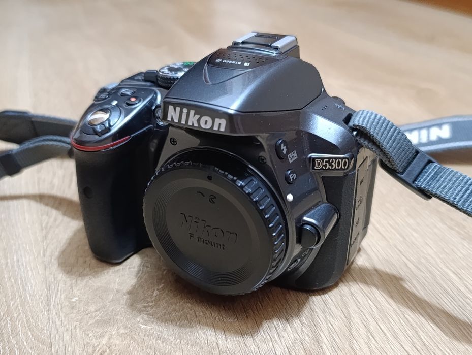 Nikon D5300 Grey