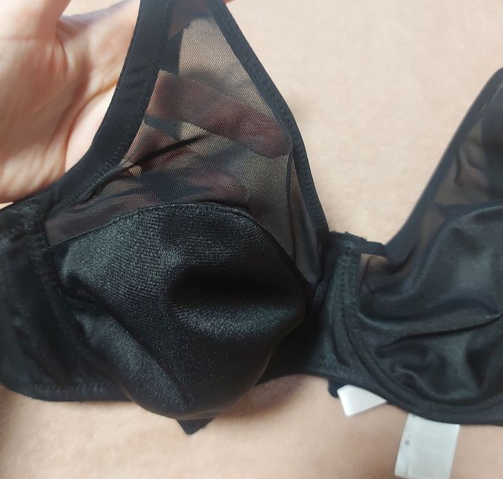 Бюстгальтер  новый 2 шт.