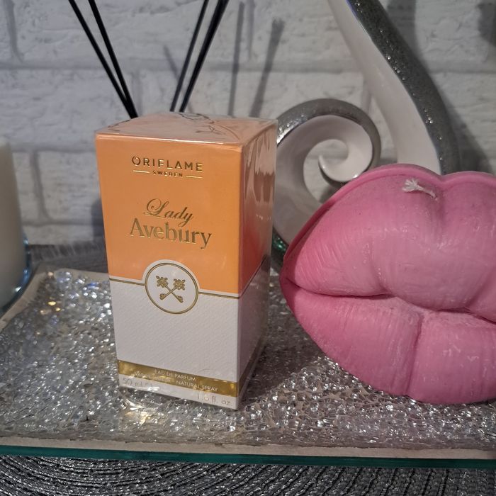 Lady Avebury woda perfumowana Oriflame