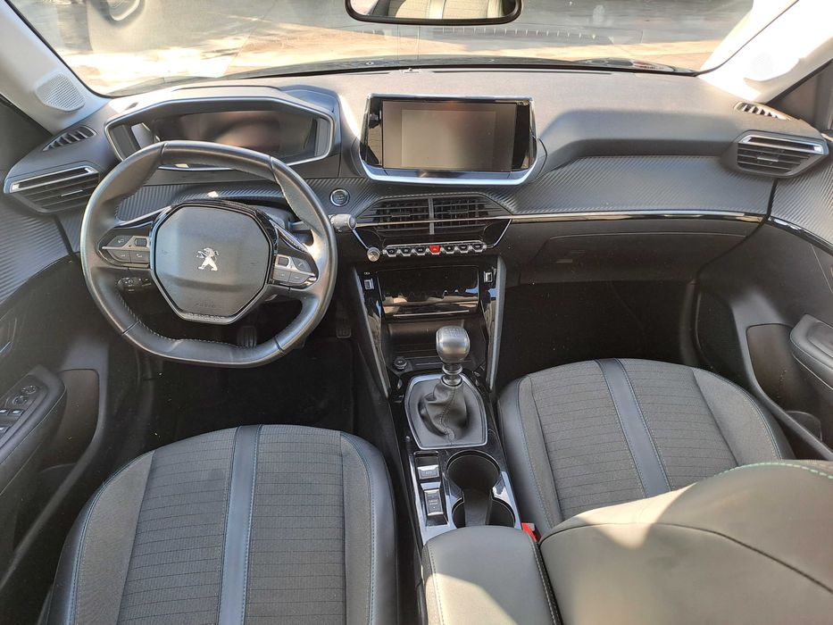 Peugeot 208 Allure 1.5 BlueHDI, 2020 Nacional