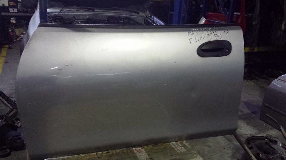 Porta frente esquerda MAZDA 323 III (BF)