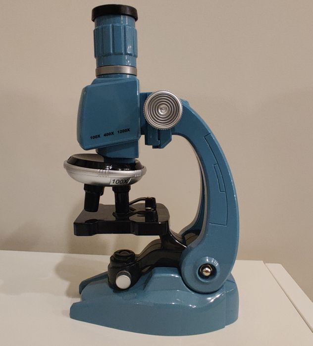 Microscópio Pro Clementoni