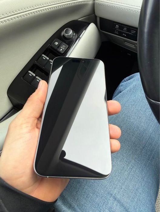 продам Iphone 15 pro 256Gb