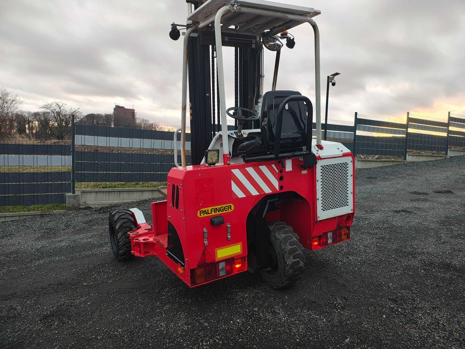 Wózek widłowy Palfinger 2.5 tony terenowy podwieszany