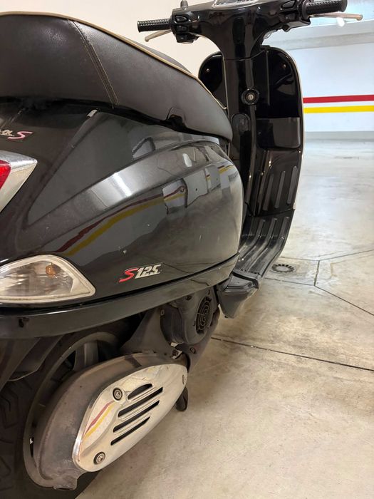 Scooter Vespa Sprint 125