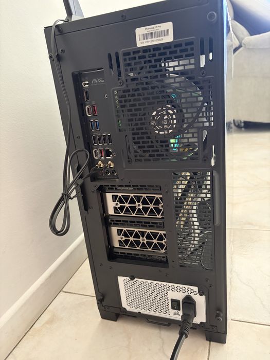 Workstation IA / LLM – Ryzen 7 7700 + 2x NVIDIA Tesla V100 32GB (64GB VRAM) + 32GB DDR5