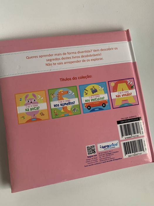 Livro criança infantil vogais