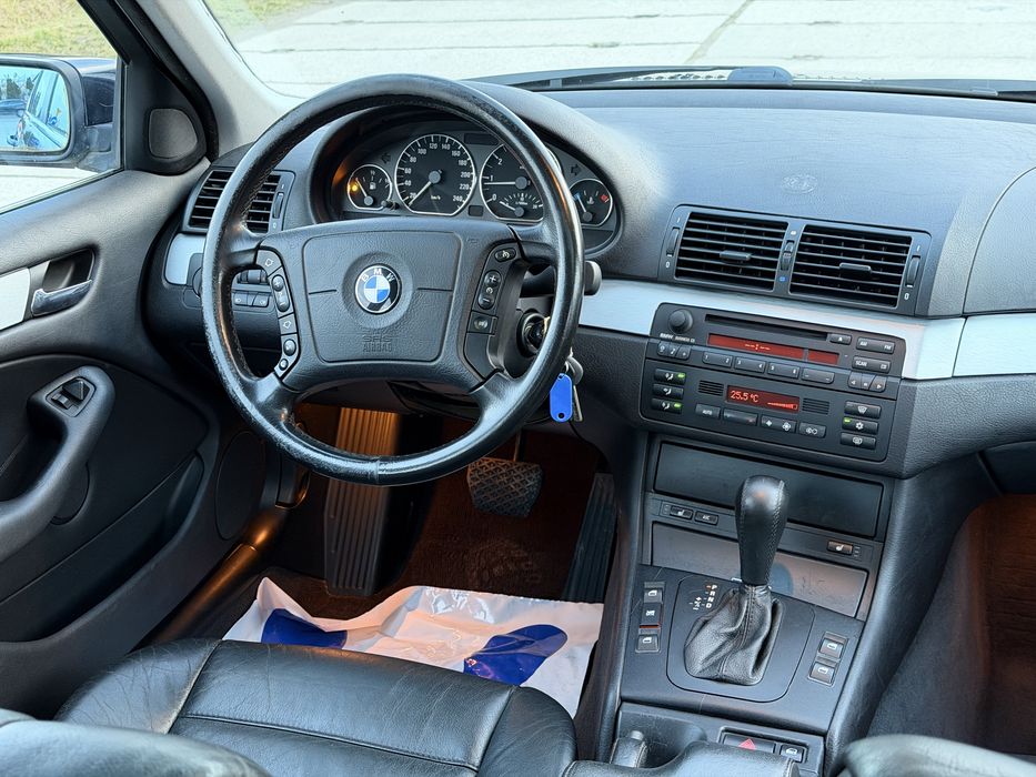 BMW E46 / 328I / 2.8 Benzyna + LPG / Automat / 1999 / Niski przebieg /