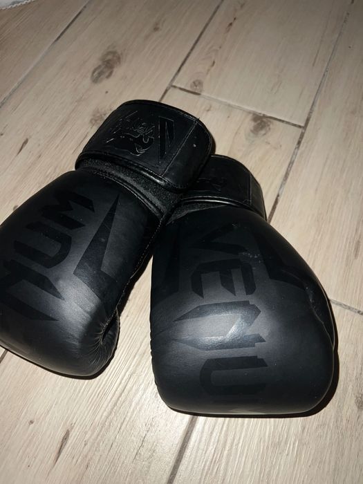 боксерські рукавички