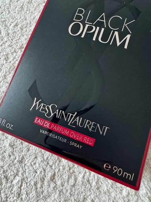 Yves Saint Laurent Black Opium Red 90 ml l
