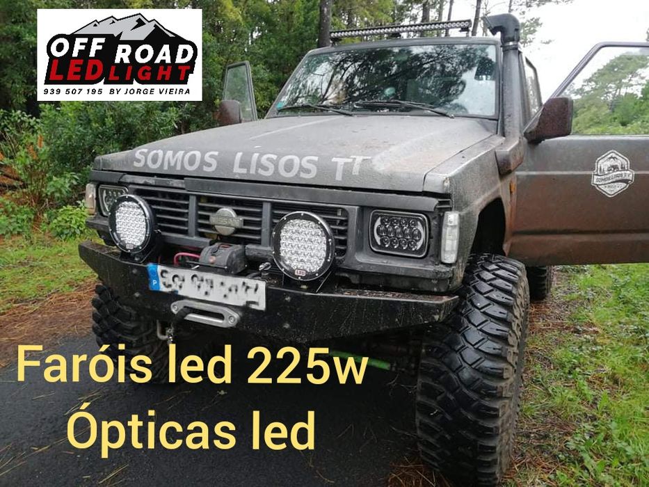 Faróis led 225W 9"