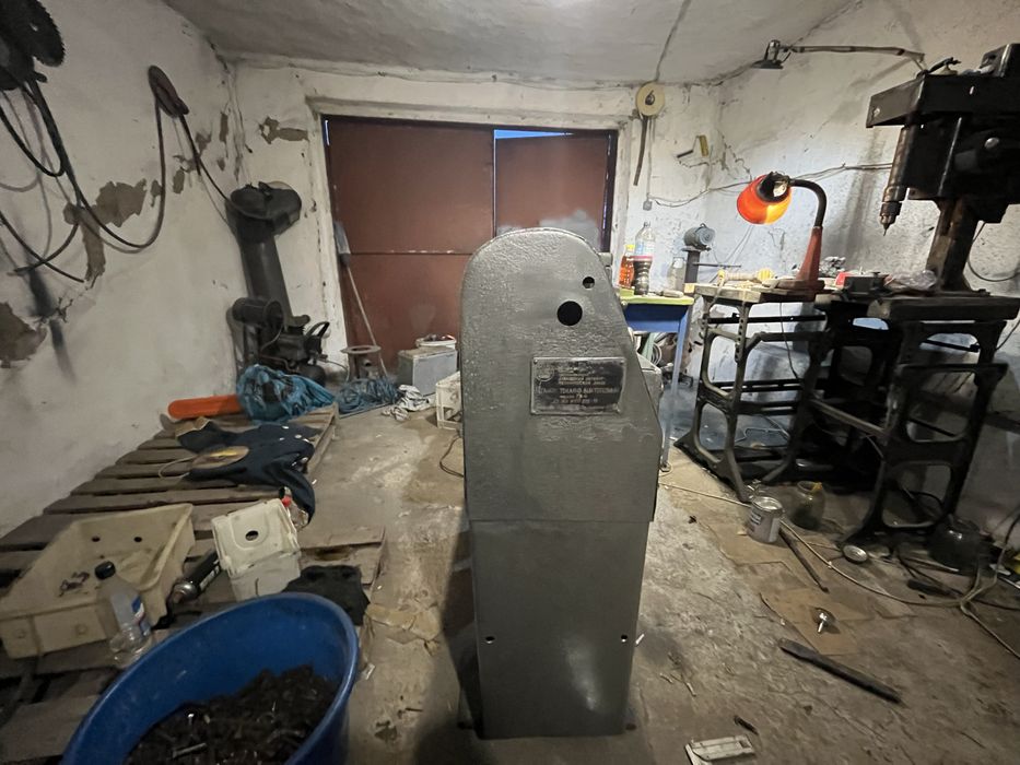 Продам станок такарно-винтарезний ТВ-4