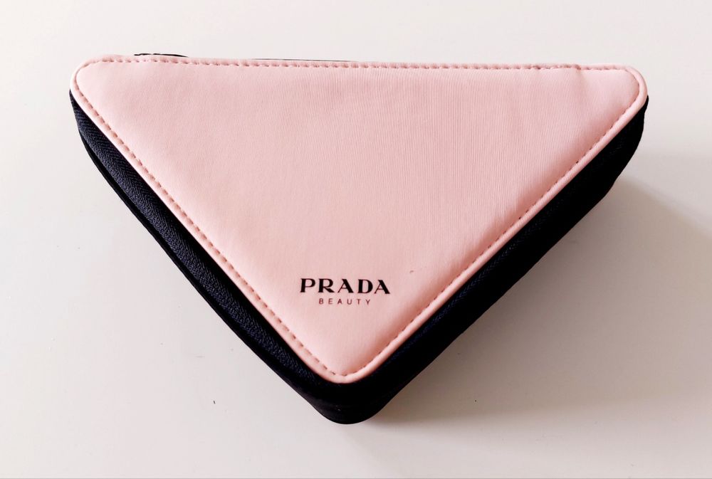 Kosmetyczka Prada