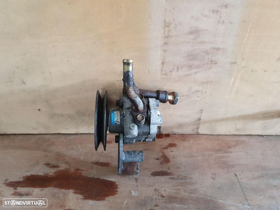 Bomba direção assistida Nissan Navara D22 2.5 YD25- 5524.3015 VK503 C