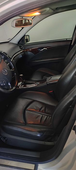 Mercedes-Benz E 220 CDI Automático – 150 cv – 2002