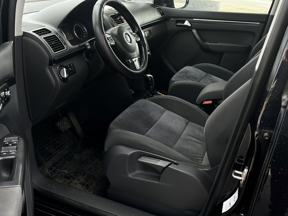 Volkswagen Touran 2.0TDI AVTOMAT