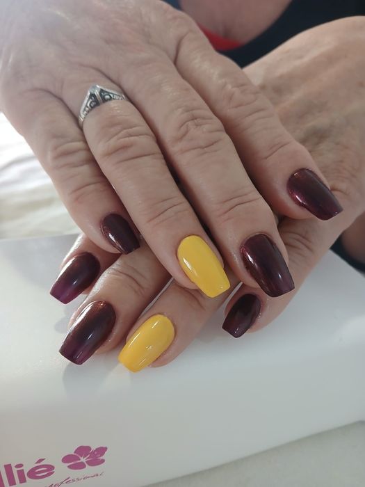 Unhas em gel pré moldado