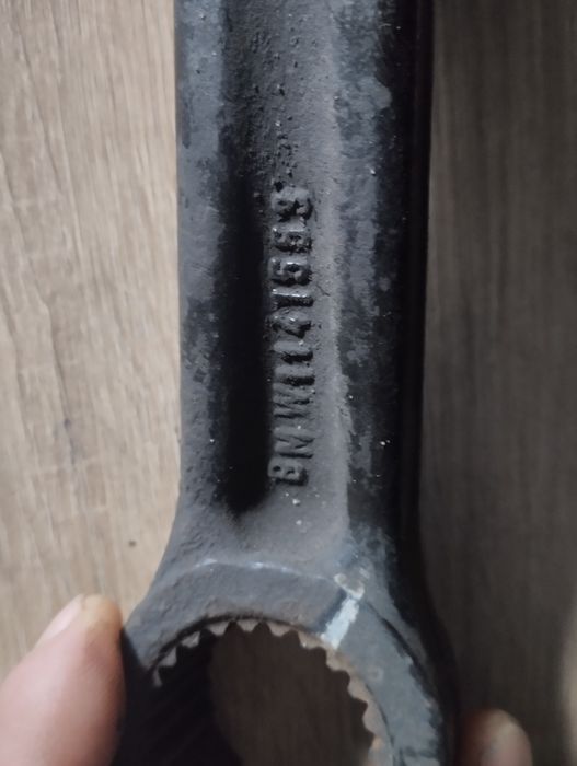 Сошка рулевой тяги трапеции  E 39 38 BMW  1141553