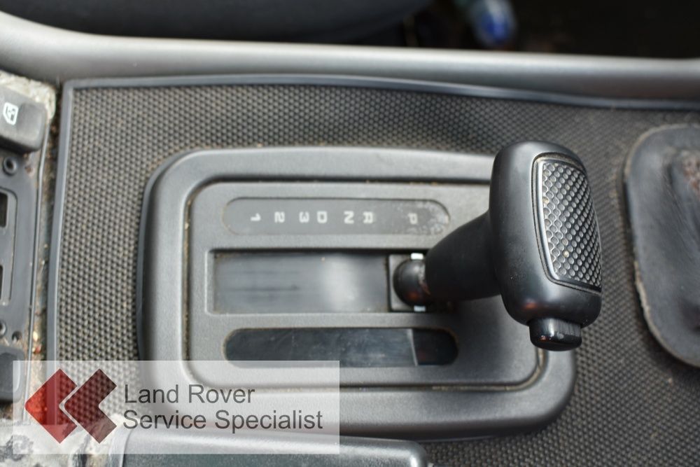 Wybierak lewarek skrzyni biegów Land Rover Discovery 2,5 TD5 99r-04r