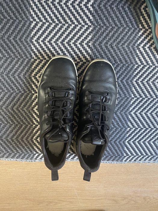 Sapato  ECCO  em pele