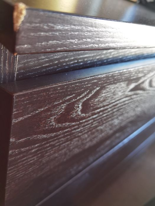 Comoda castanha escura MALM