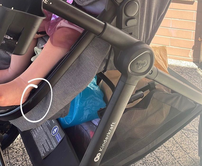 Carrinho De Bebé Multifuncional 3 Em 1 Kinderkraft Esme Pro + cadeira auto (0-15kg)