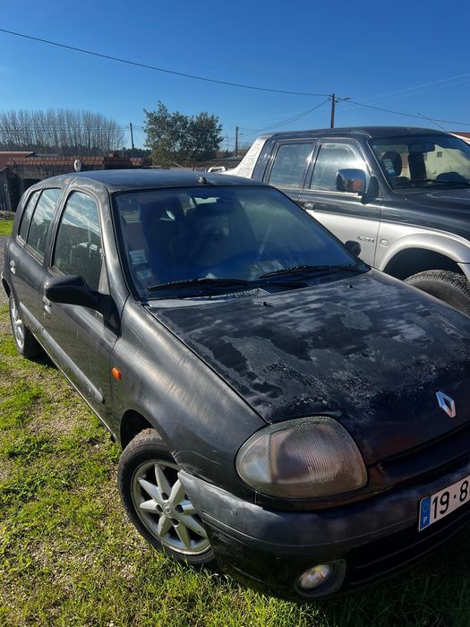 Renault clio 2 hatchback 1.2 1998
