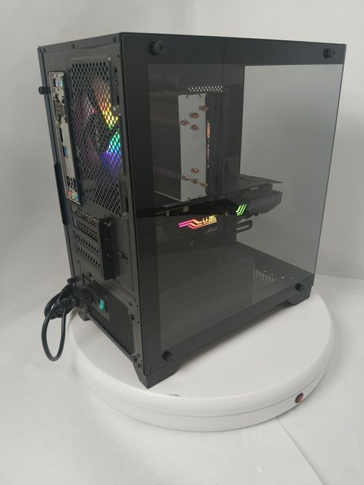 Komputer Gamingowy i7-14700,RTX 5060 Ti 16GB,B760 DDR5,SSD,Win 11Pro